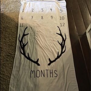 Birth milestone blanket